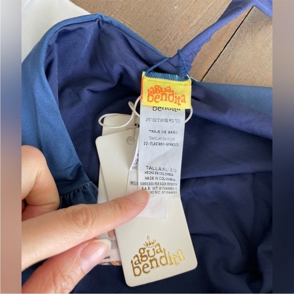 Agua Bendita Proa Palette Andrea One Piece Swimsuit NWT - Picture 4 of 4